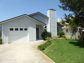625 S 11th St in Jacksonville Beach, FL - Building Photo