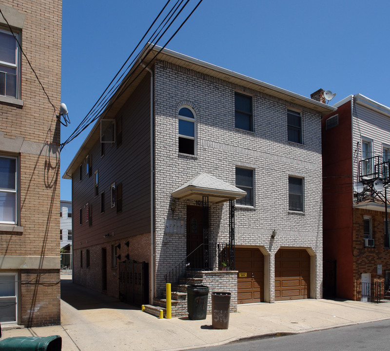 101 Nichols St in Newark, NJ - Foto de edificio