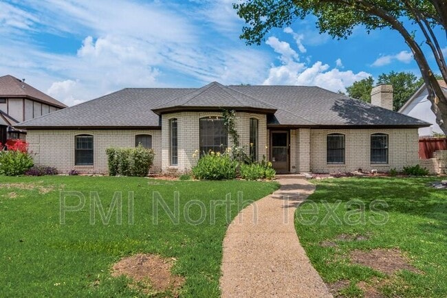 property at 3009 Malibu Pl