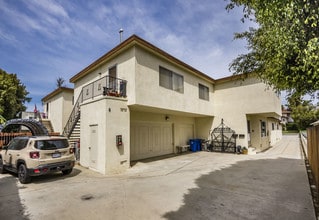 2006 Marshallfield Ln in Redondo Beach, CA - Building Photo - Building Photo