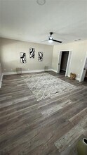 201 Fleetwood Ct in Arlington, TX - Building Photo - Building Photo