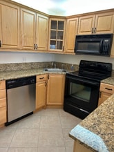 5927 La Pinata Blvd in Greenacres, FL - Foto de edificio - Building Photo