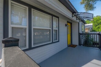 1415 E Hanna Ave in Tampa, FL - Building Photo - Building Photo