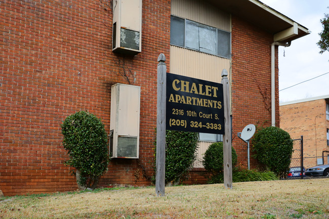 Chalet on 10th in Birmingham, AL - Foto de edificio - Building Photo