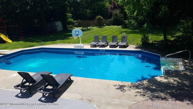 property at 634 Westwood Ave