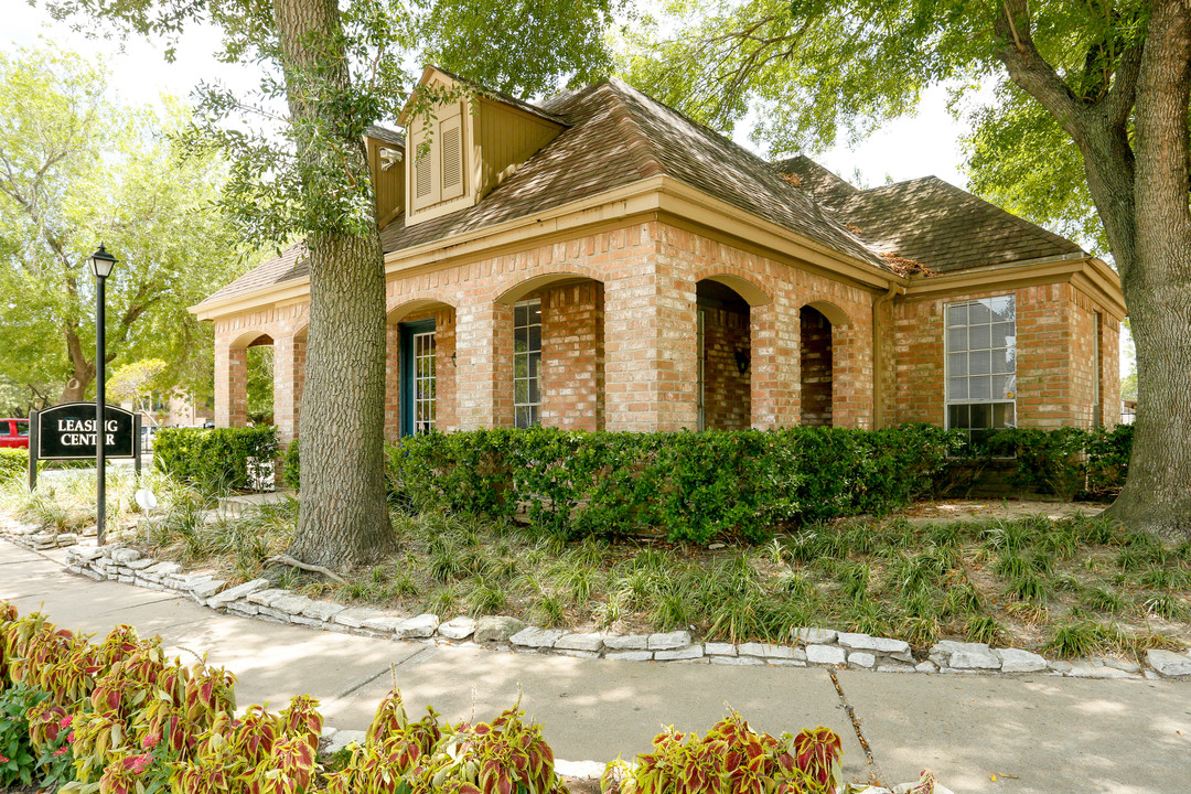 Sterling Point and Milagro in Houston, TX - Building Photo