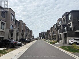 77 Riley Reed Ln in Richmond Hill, ON - Building Photo