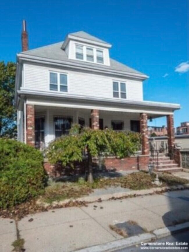 property at 3 Howes St