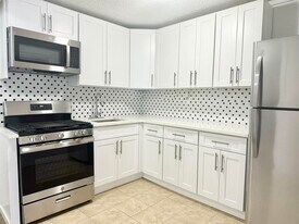 1601 Union Tpke, Unit 2 in North Bergen, NJ - Building Photo
