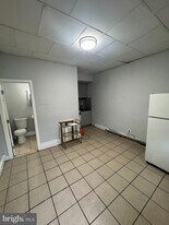 1521-1500 Wakeling St in Philadelphia, PA - Building Photo