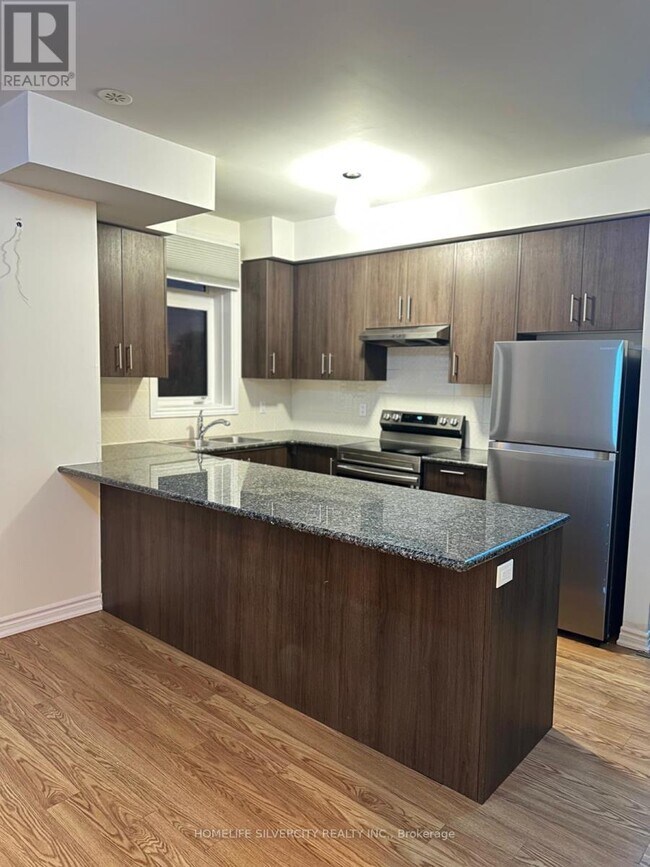 property at 10 Halliford Pl