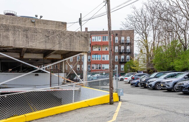 Artwalk Towers in Jersey City, NJ - Foto de edificio - Building Photo
