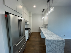 1647 W Hubbard St in Chicago, IL - Building Photo - Building Photo