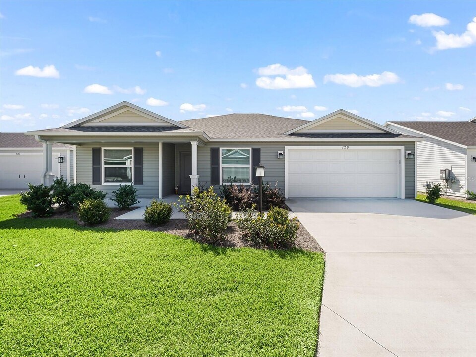 928 Veronica Ct in the Villages, FL - Building Photo