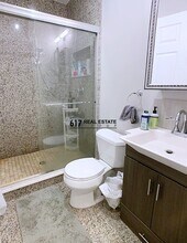 77 Linden St, Unit 2 in Boston, MA - Foto de edificio - Building Photo