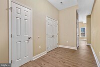 2124 E Hoffman St photo'