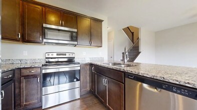 754 Sedgegrass Dr in Champaign, IL - Building Photo - Building Photo