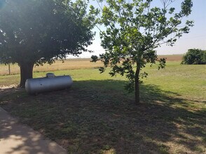 8902 E County Rd 7700 in Slaton, TX - Building Photo - Building Photo