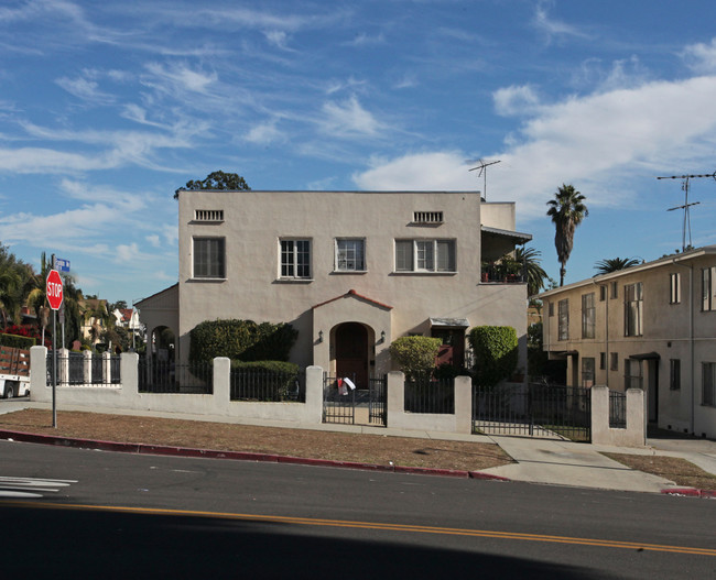1860 Winon in Los Angeles, CA - Foto de edificio - Building Photo