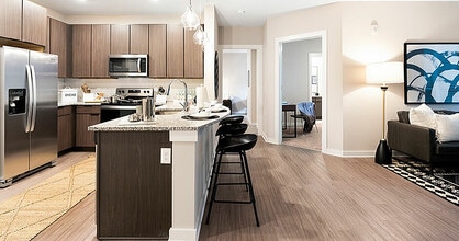 The Indy Apartments in Marietta, GA - Foto de edificio - Building Photo