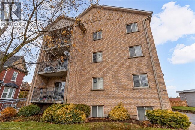 1522 King St E in Kitchener, ON - Building Photo - Building Photo