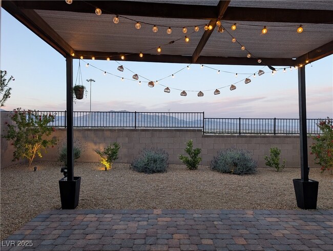 property at 5240 Sunstone Mesa Dr