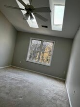 37 Village Dr, Unit 1 in Quincy, MA - Foto de edificio - Building Photo