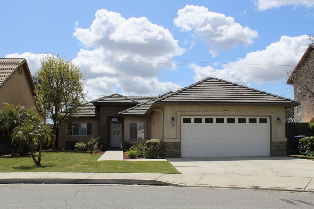 2907 Eagle Valley Pl in Bakersfield, CA - Building Photo