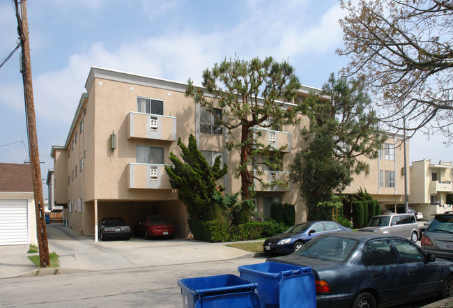 1020 S Sherbourne Dr in Los Angeles, CA - Building Photo - Building Photo