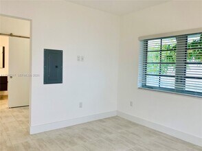 1201 Pennsylvania Ave in Miami Beach, FL - Building Photo - Building Photo