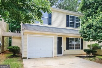 229 Lossie Ln in Mcdonough, GA - Building Photo - Building Photo