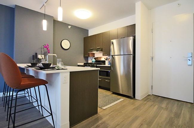 613 N Wells St in Chicago, IL - Building Photo - Building Photo