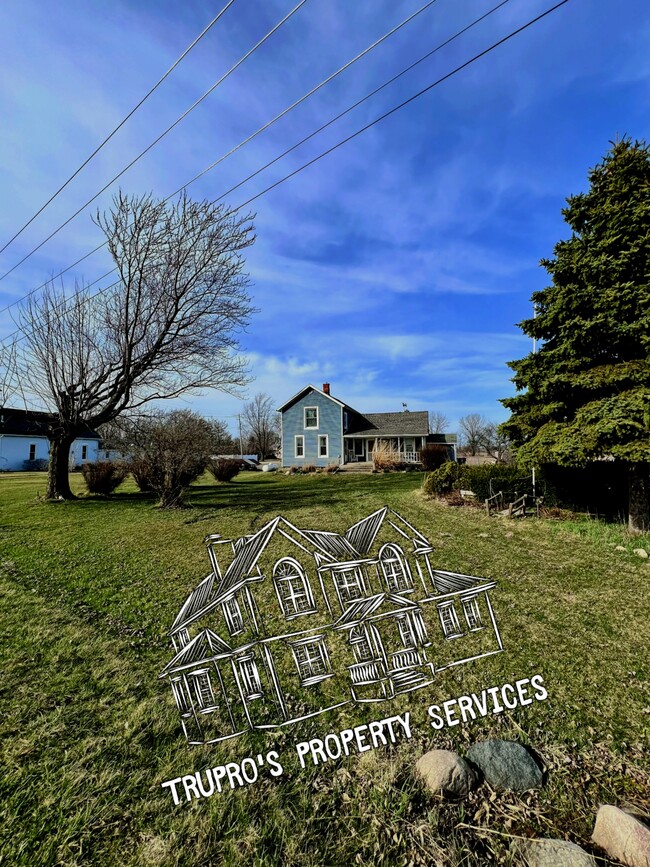1091 W Hinchman Rd in Baroda, MI - Building Photo - Building Photo