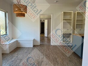 1633 NE 11th St in Oklahoma City, OK - Building Photo - Building Photo