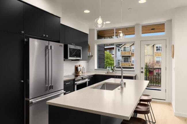 9203 Densmore Ave N in Seattle, WA - Building Photo - Building Photo