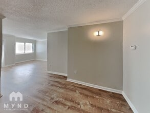 795 Hammond Dr in Atlanta, GA - Foto de edificio - Building Photo