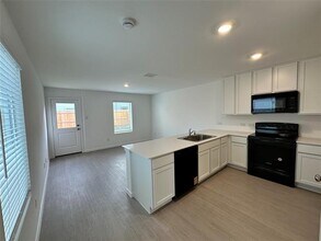 920 Sandhill Crane Ln in Princeton, TX - Foto de edificio - Building Photo