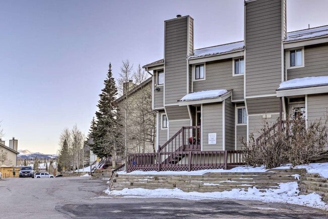 property at 6921 Ryan Gulch Rd