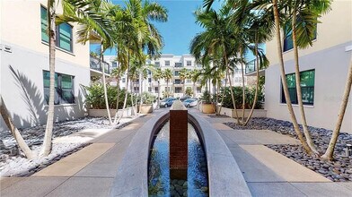 400 4th Ave S, Unit 201 in St. Petersburg, FL - Building Photo - Building Photo