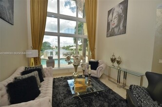 16232 NW 79th Ave in Hialeah, FL - Building Photo - Building Photo