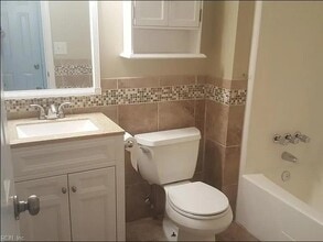 1282 Bridle Creek Blvd in Virginia Beach, VA - Foto de edificio - Building Photo