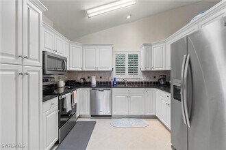 348 Carinosa Ct in Naples, FL - Building Photo - Building Photo