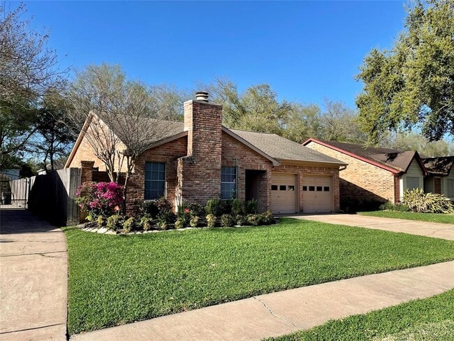 2551 Coopers Post Ln in Sugar Land, TX - Building Photo - Building Photo