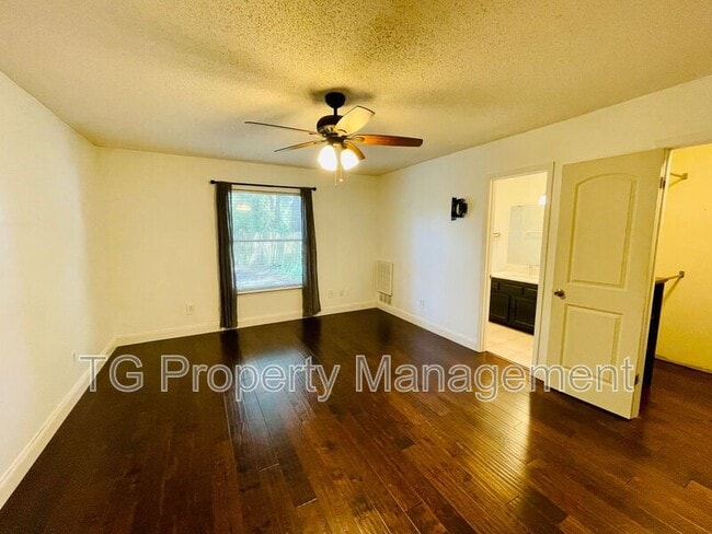 4112 Hollister Pl in Jacksonville, FL - Building Photo - Building Photo