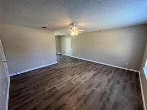 272 Buttercup Ln in Dallas, TX - Building Photo - Building Photo