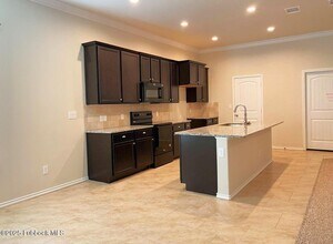 8807 Saratoga Ave in Lubbock, TX - Building Photo - Building Photo