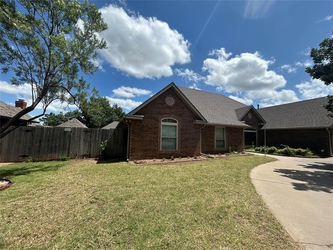9908 Thompson Ave in Yukon, OK - Building Photo - Building Photo