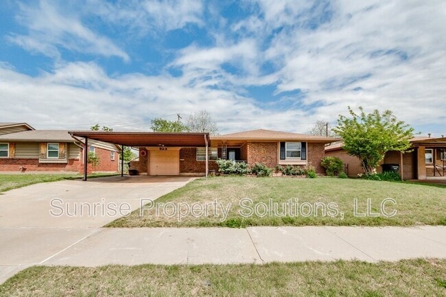 property at 923 NW 5th St