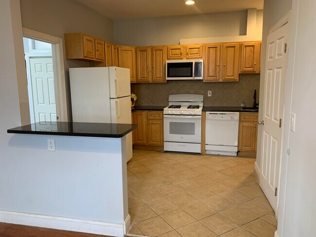 2976 John F. Kennedy Blvd in Jersey City, NJ - Building Photo - Building Photo