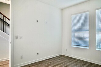 8472 Sperry St in Orlando, FL - Building Photo - Building Photo